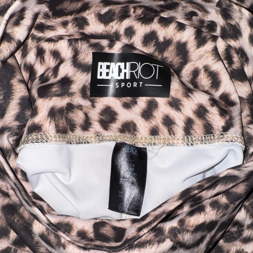 Beach Riot Sport Leopard Legging - Picture 2 of 7